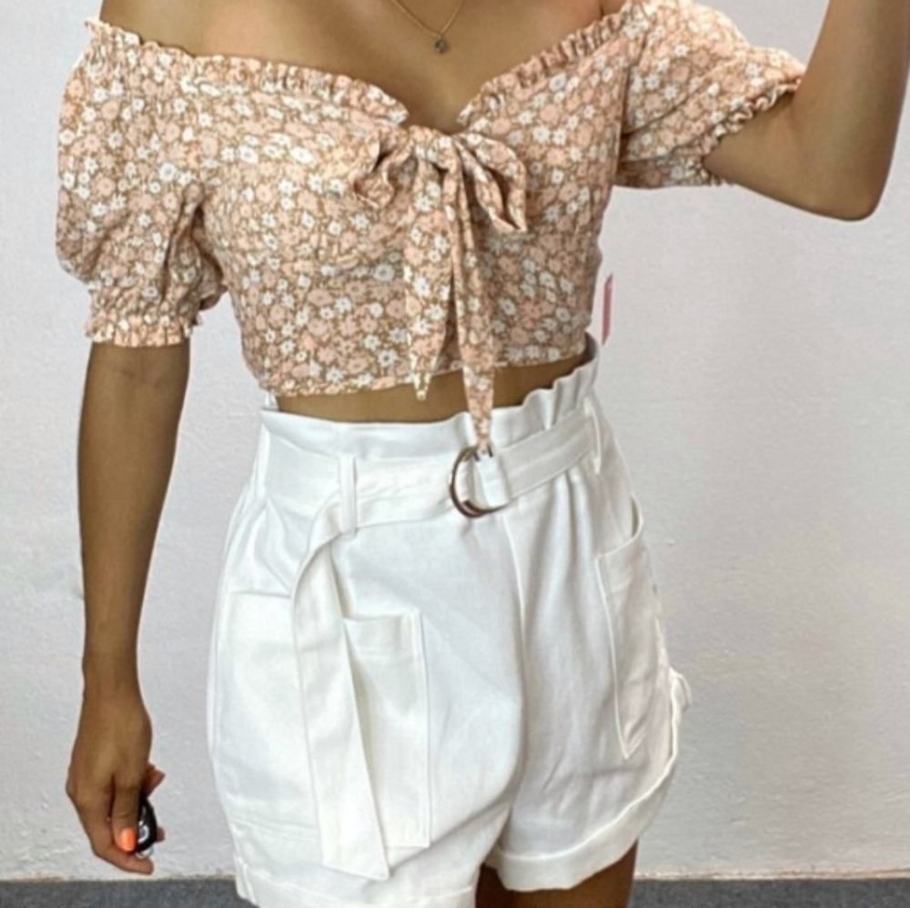 NEW - Top